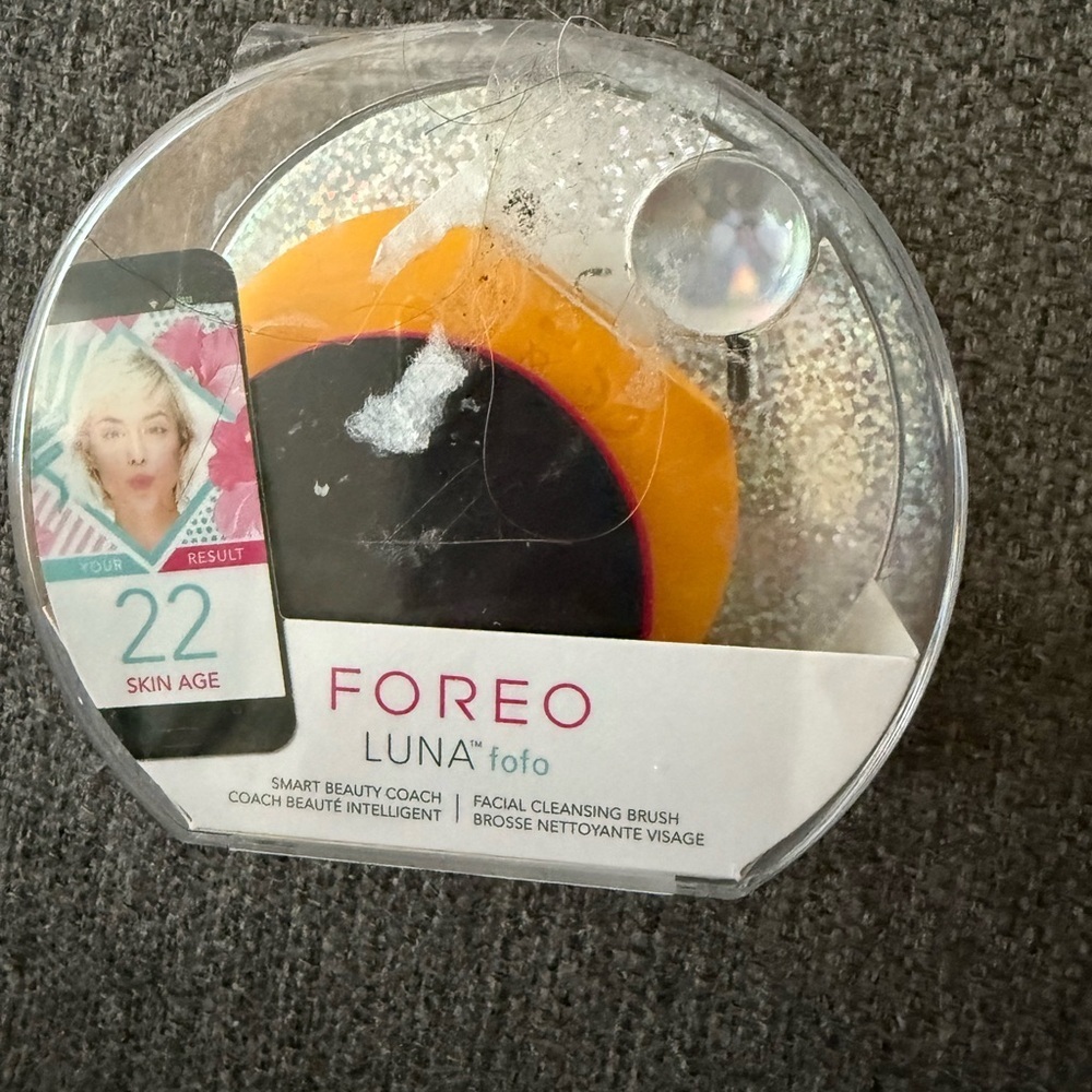 Foreo Luna Fofo Smart Silicone Facial Cleansing Brush Sunflower Yellow CP1